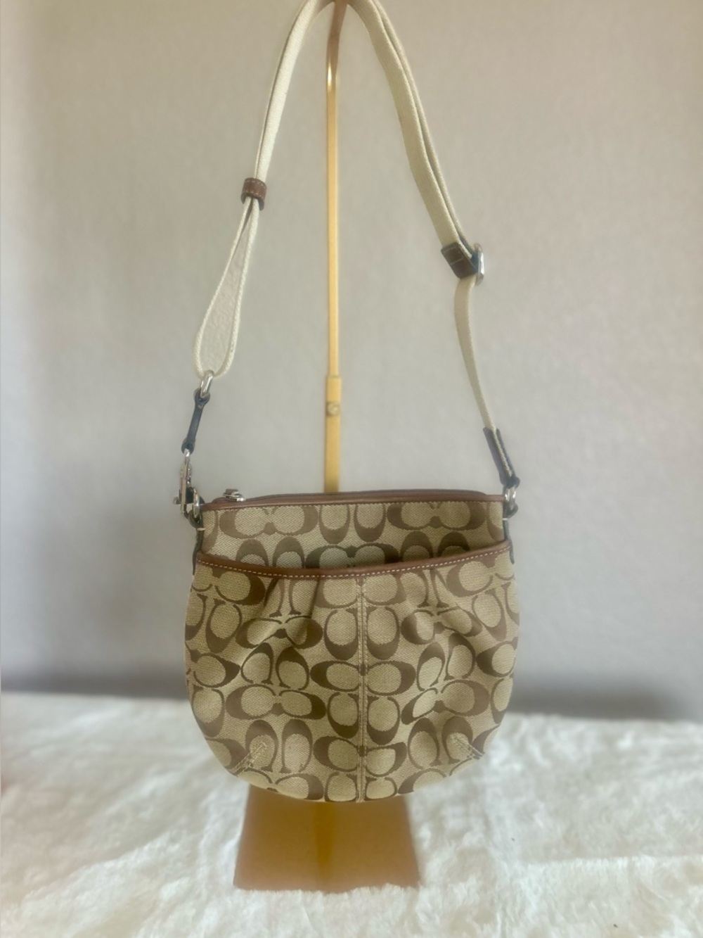 Coach Vintage Signature Swingpack Crossbody Bag